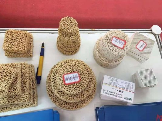Filtros de espuma cerâmica de ferro fundido de grande resistência para silício de carbono e honeycomb