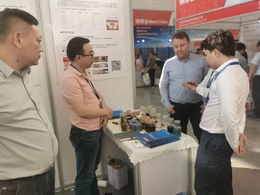 Resina de caixa fria de amarelo claro a marrom escuro para fundição de areia de núcleo CAS n.o 25212-86-6